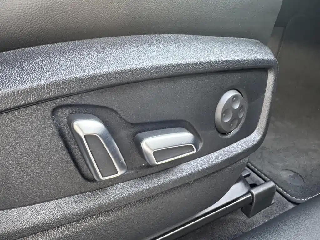 Audi Q5L — миниатюра 24