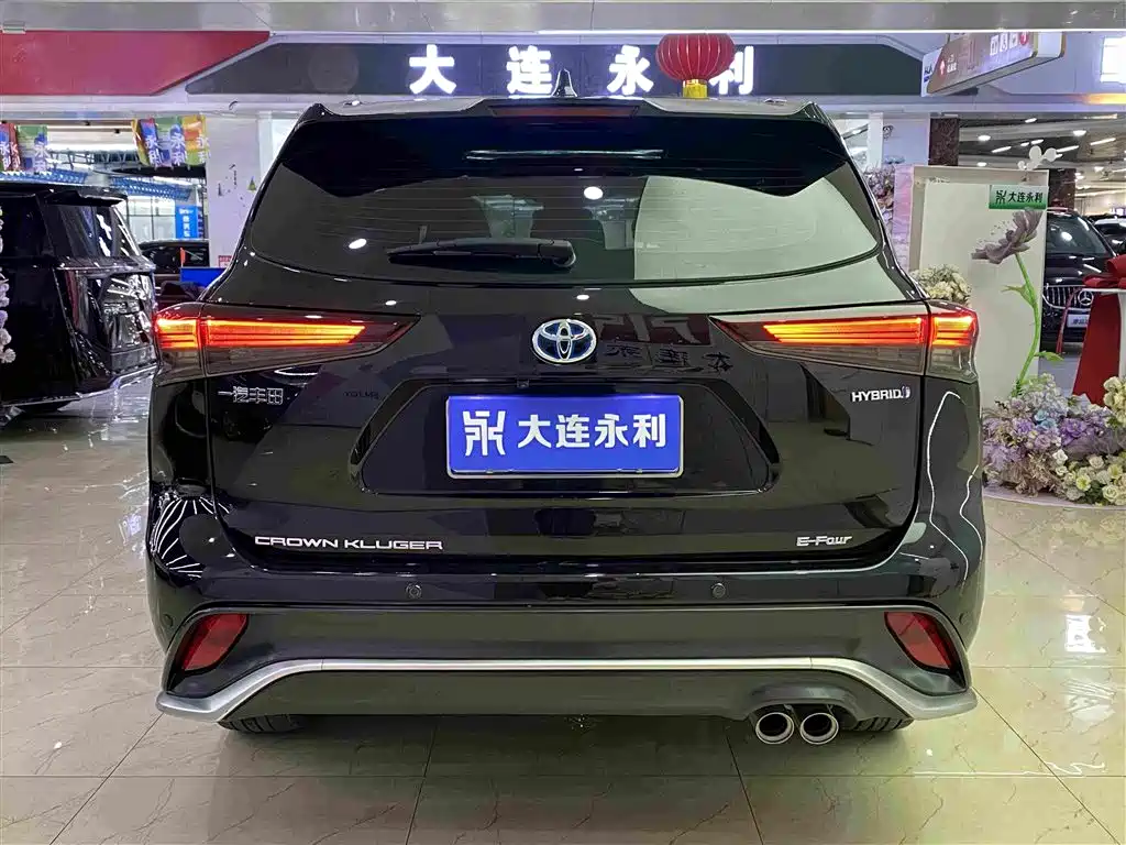 Toyota Crown Kluger — миниатюра 16