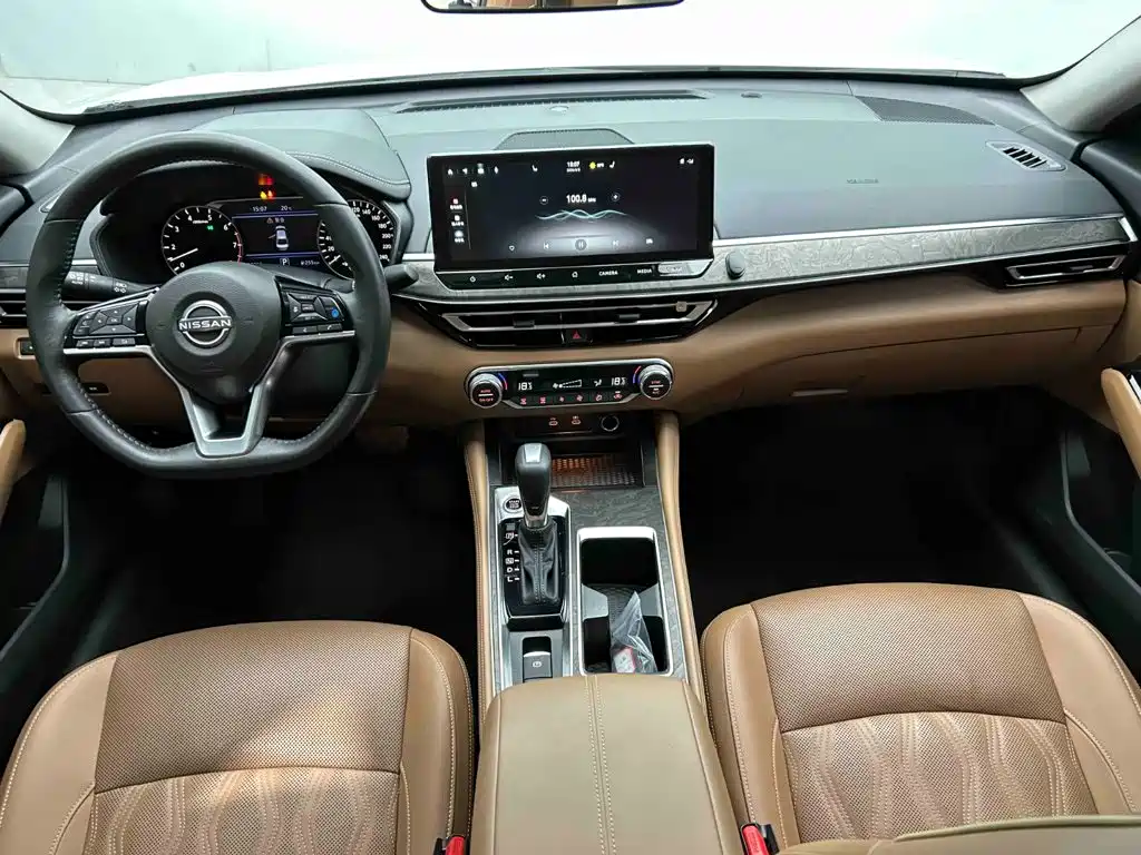 Nissan Teana — миниатюра 7