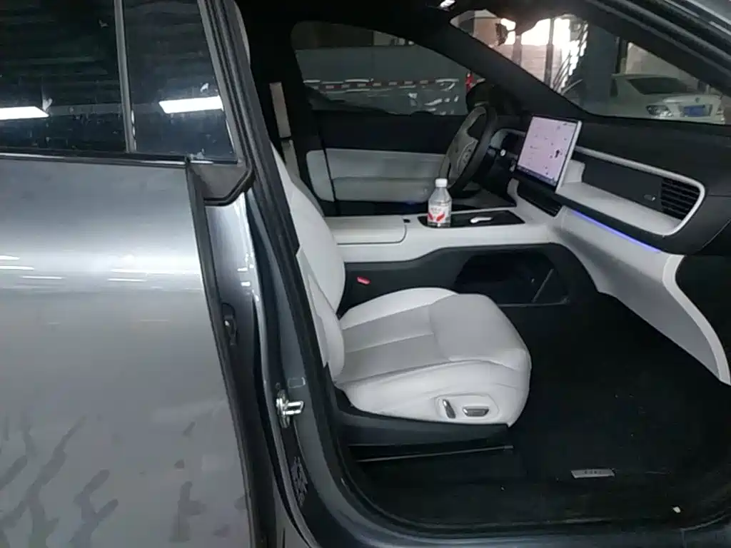 XPeng G6 — миниатюра 25