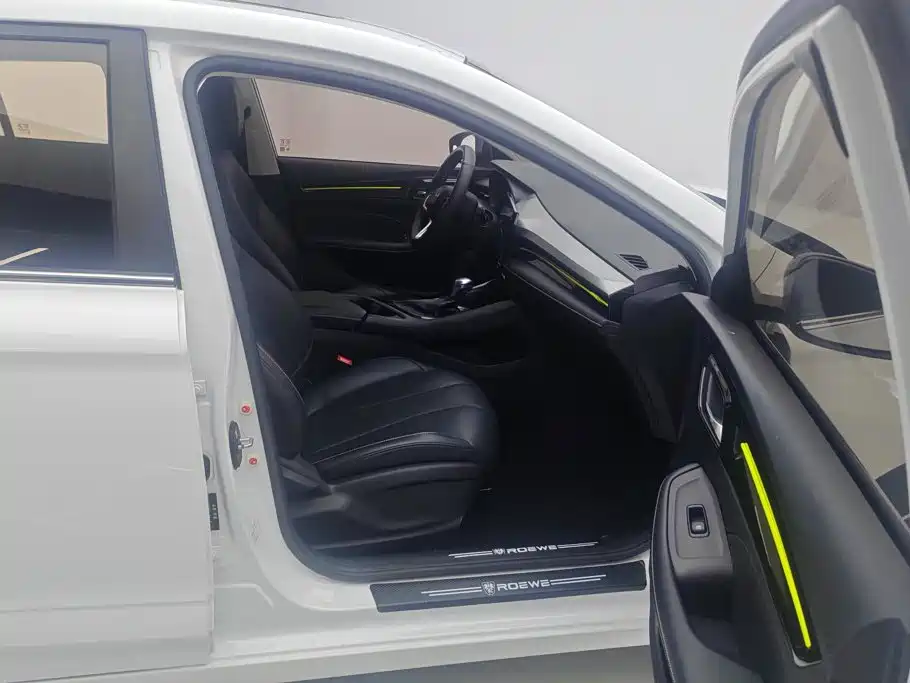 Roewe i5 — миниатюра 8