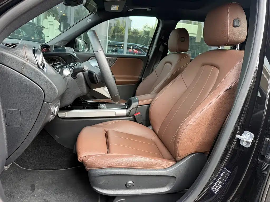 Mercedes-Benz GLB — миниатюра 9