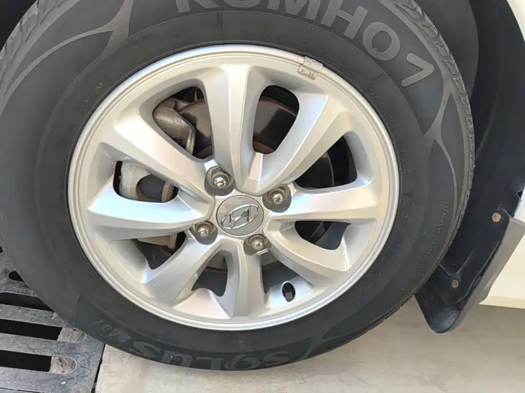 Hyundai Verna — миниатюра 23