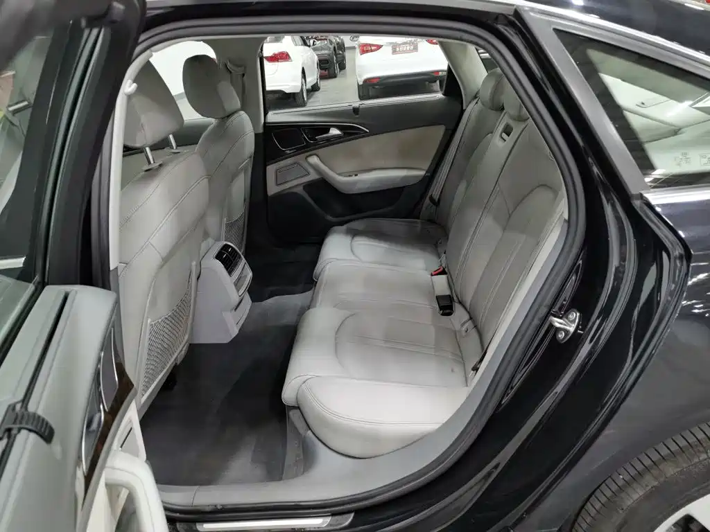 Audi A6L — миниатюра 15