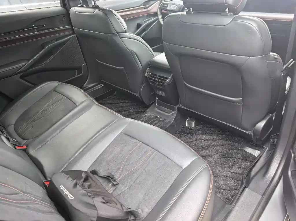 Ford Mondeo — миниатюра 7