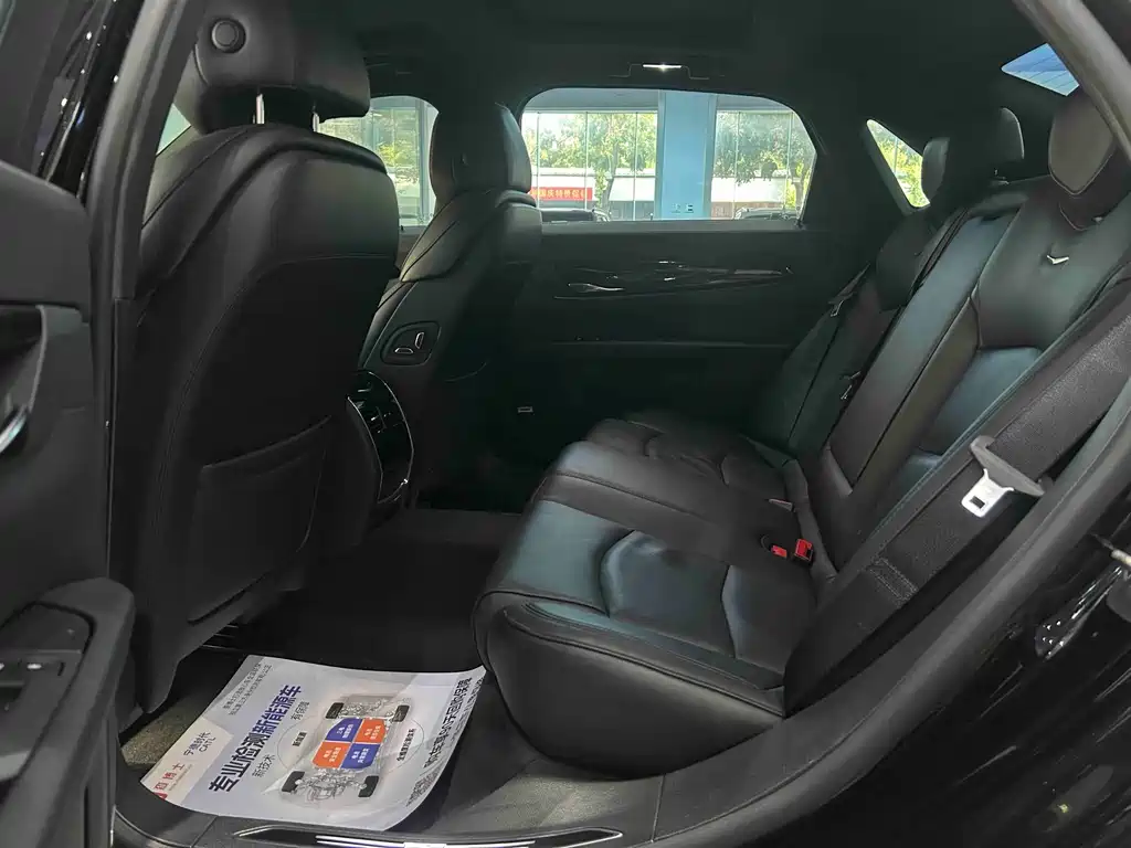 Cadillac CT6 — миниатюра 5