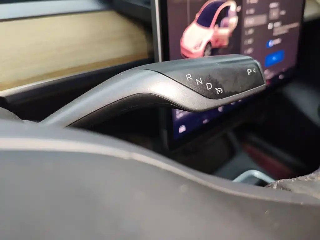 Tesla Model Y — фотографии объявления, Фото 14