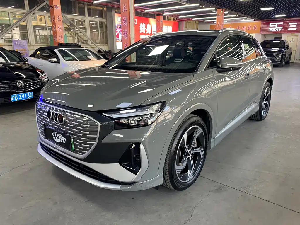 Audi Q4 e-tron 2024