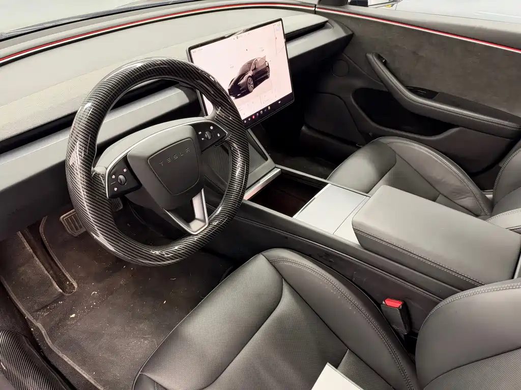 Tesla Model 3 — миниатюра 4