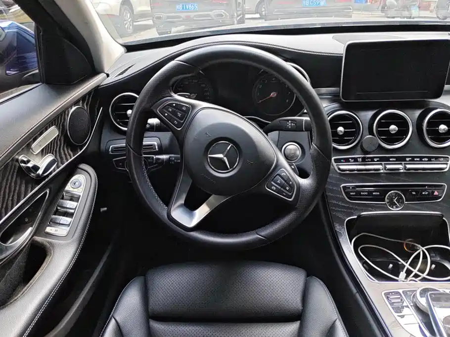 Mercedes-Benz C-Class — миниатюра 15
