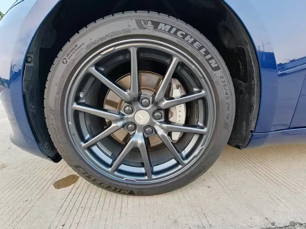 Tesla Model 3 — миниатюра 20