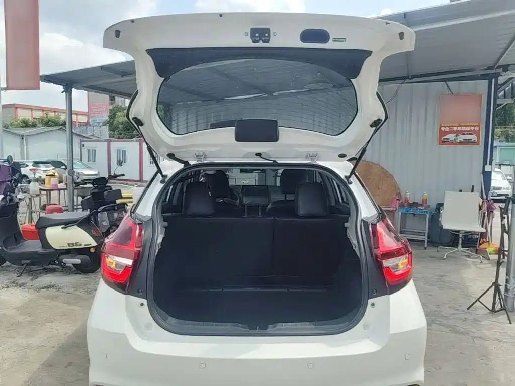 Toyota Vios FS — миниатюра 19