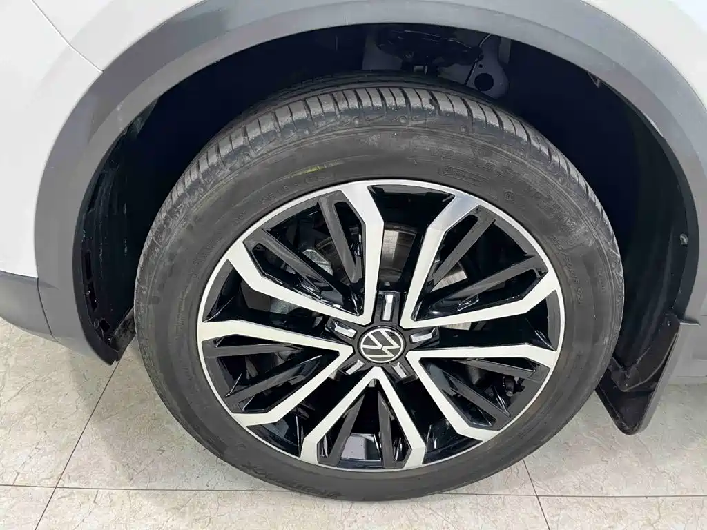 Volkswagen T-Roc — миниатюра 26