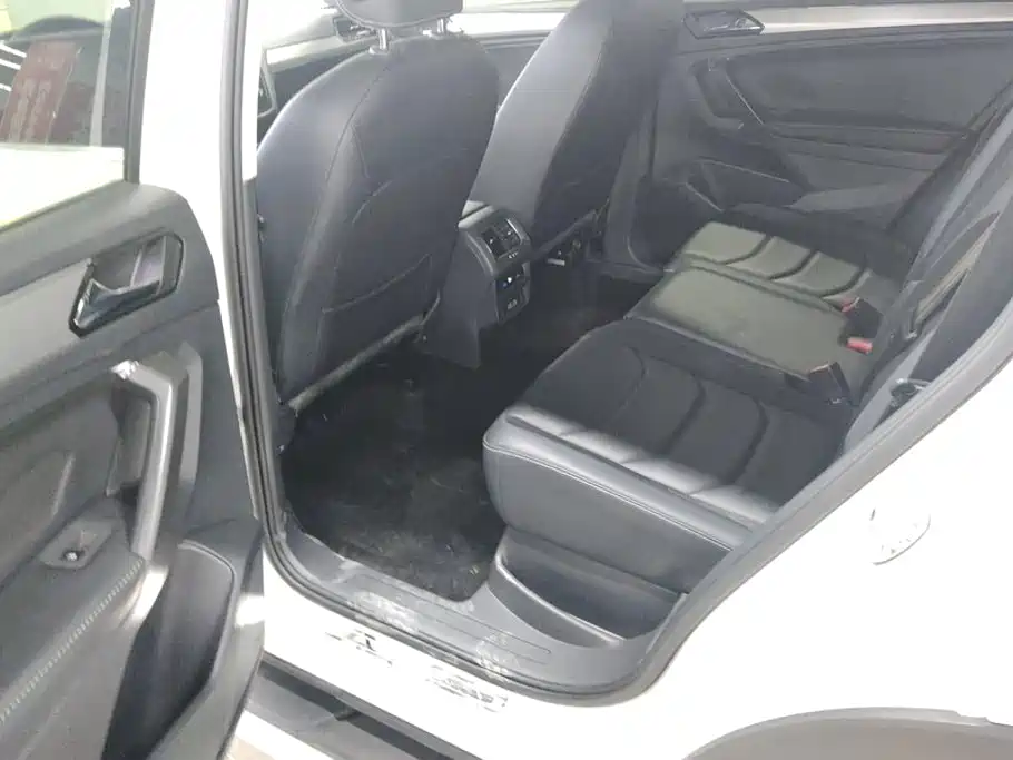 Volkswagen Tiguan L — миниатюра 11