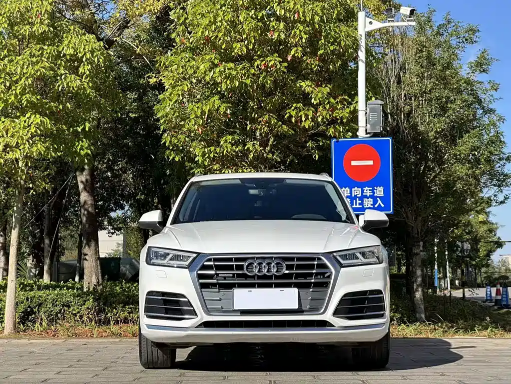 Audi Q5L — миниатюра 2