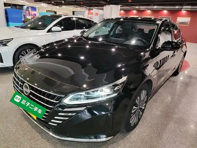 NISSAN TEANA 2023