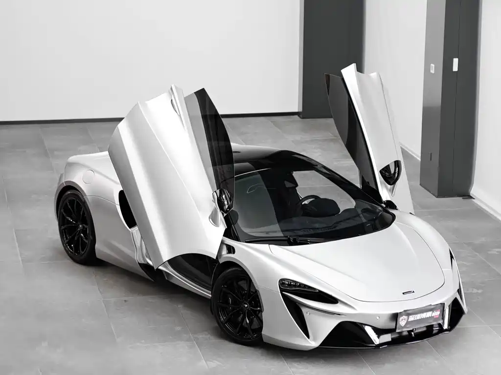 McLaren Artura 2023 3.0T Hybrid