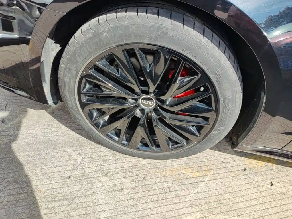 Audi A7L — миниатюра 23
