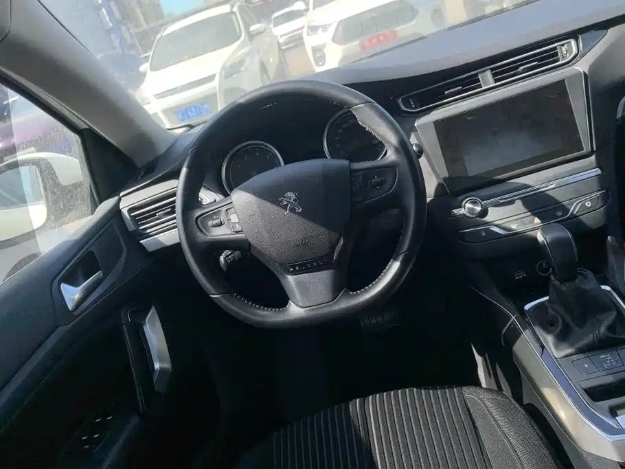 Peugeot 408 — миниатюра 15