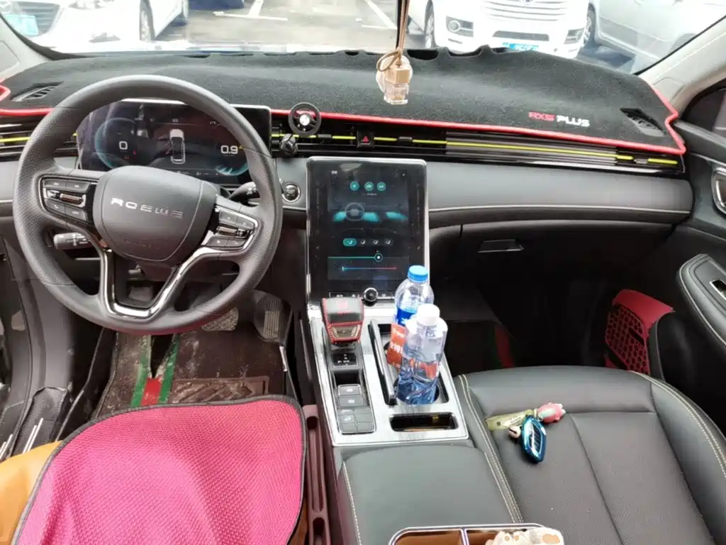 Roewe RX5 — миниатюра 10