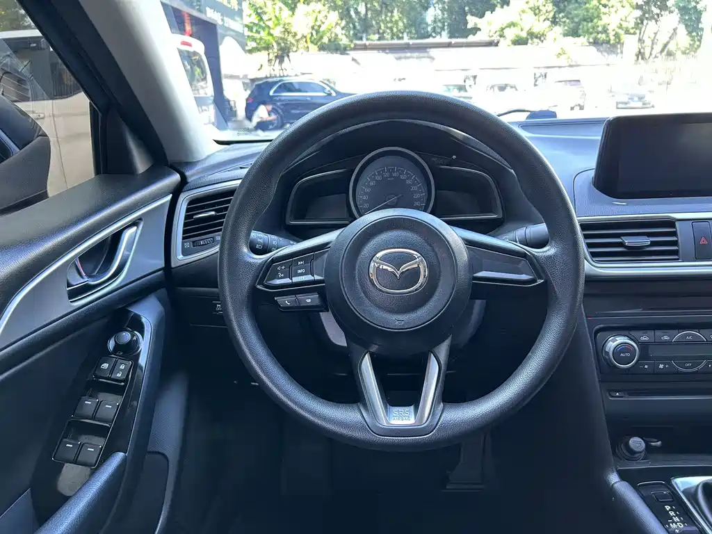 Mazda 3 Axela — миниатюра 13
