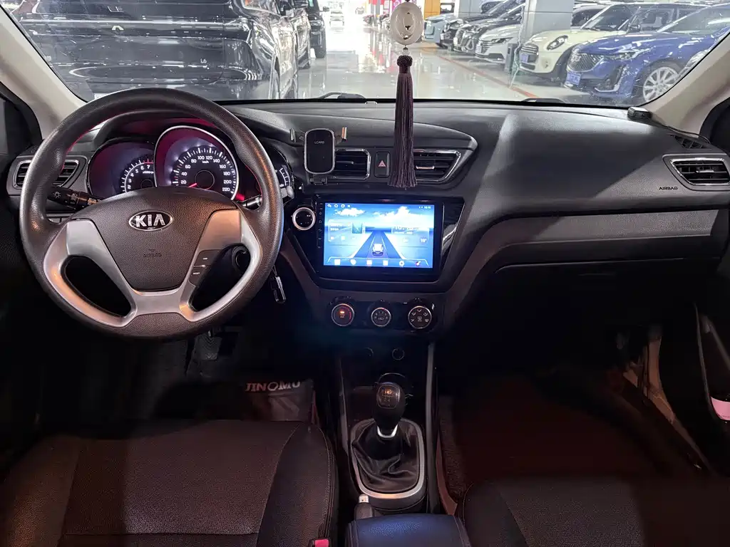 Kia K2 — миниатюра 5
