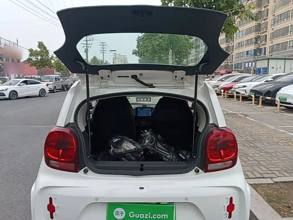 Roewe Clever — миниатюра 19
