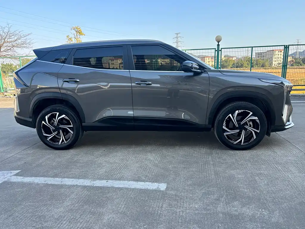 GEELY AUTOMOBILE BOYUE