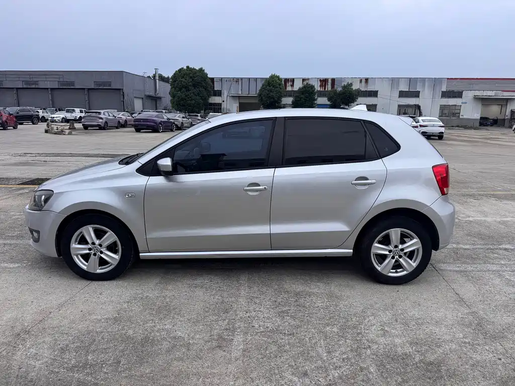 Volkswagen Polo — миниатюра 21