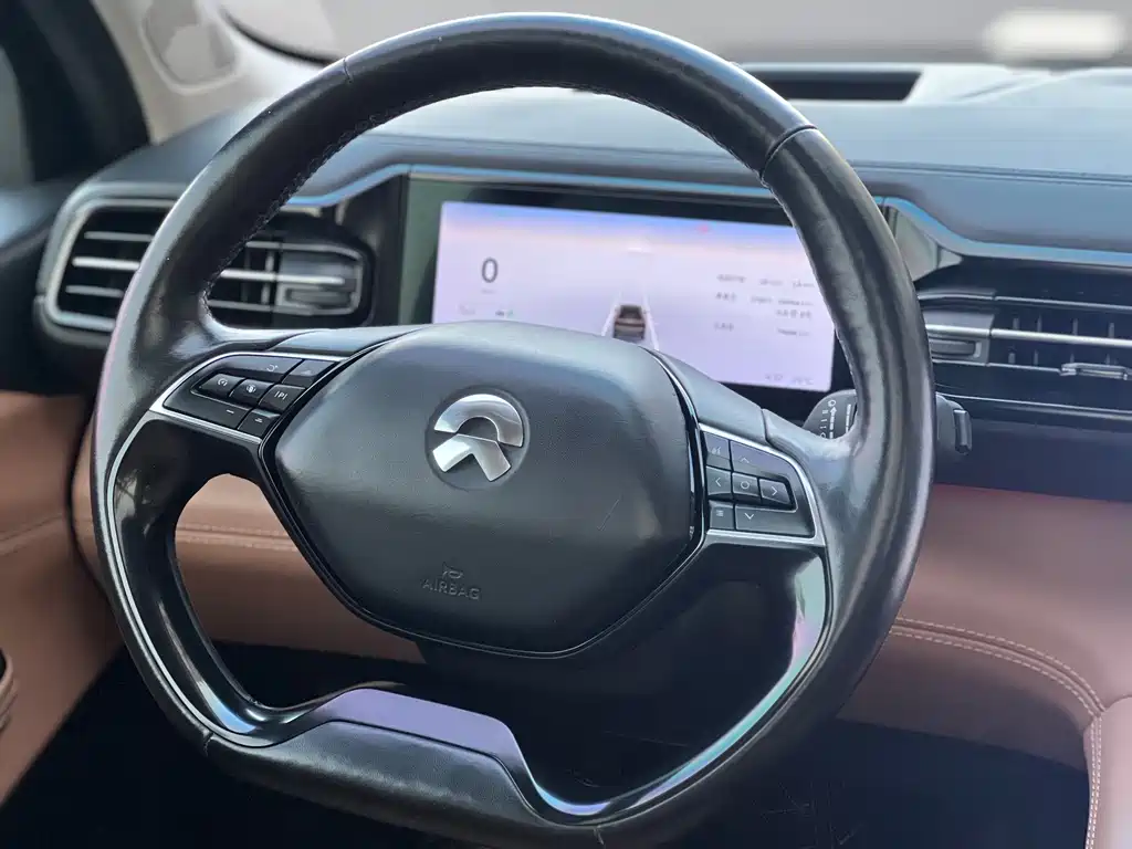 NIO ES8 — миниатюра 10
