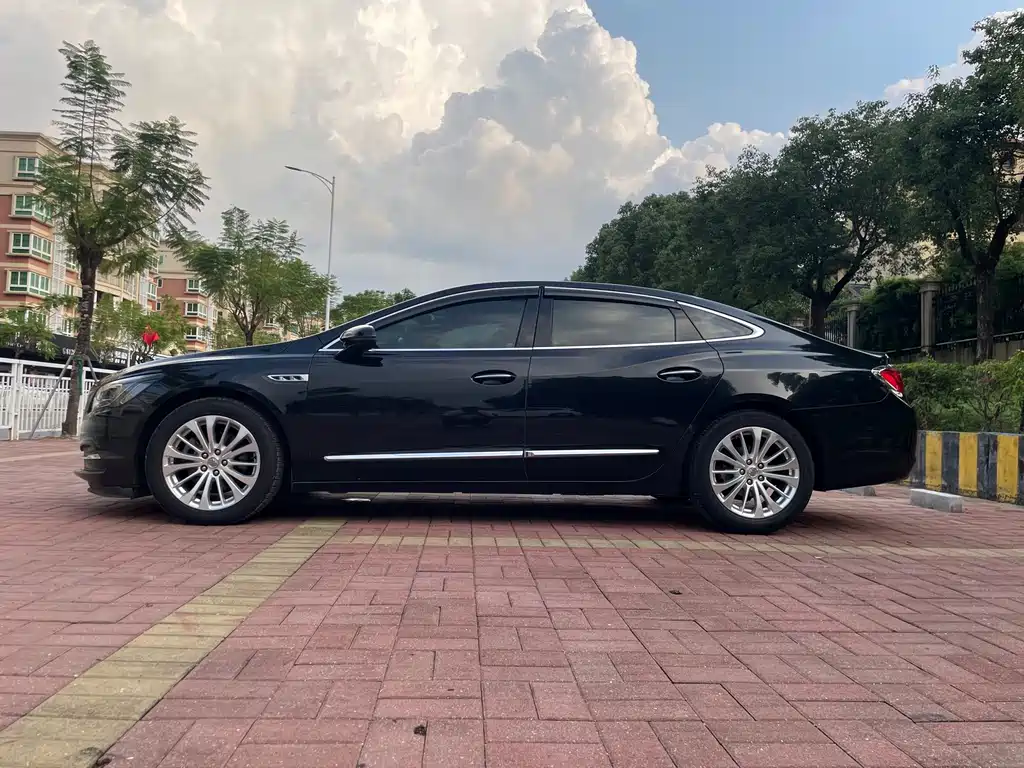 Buick LaCrosse — миниатюра 7
