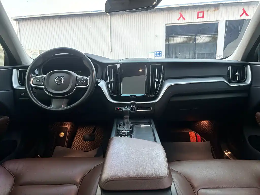 Volvo XC60 — миниатюра 13