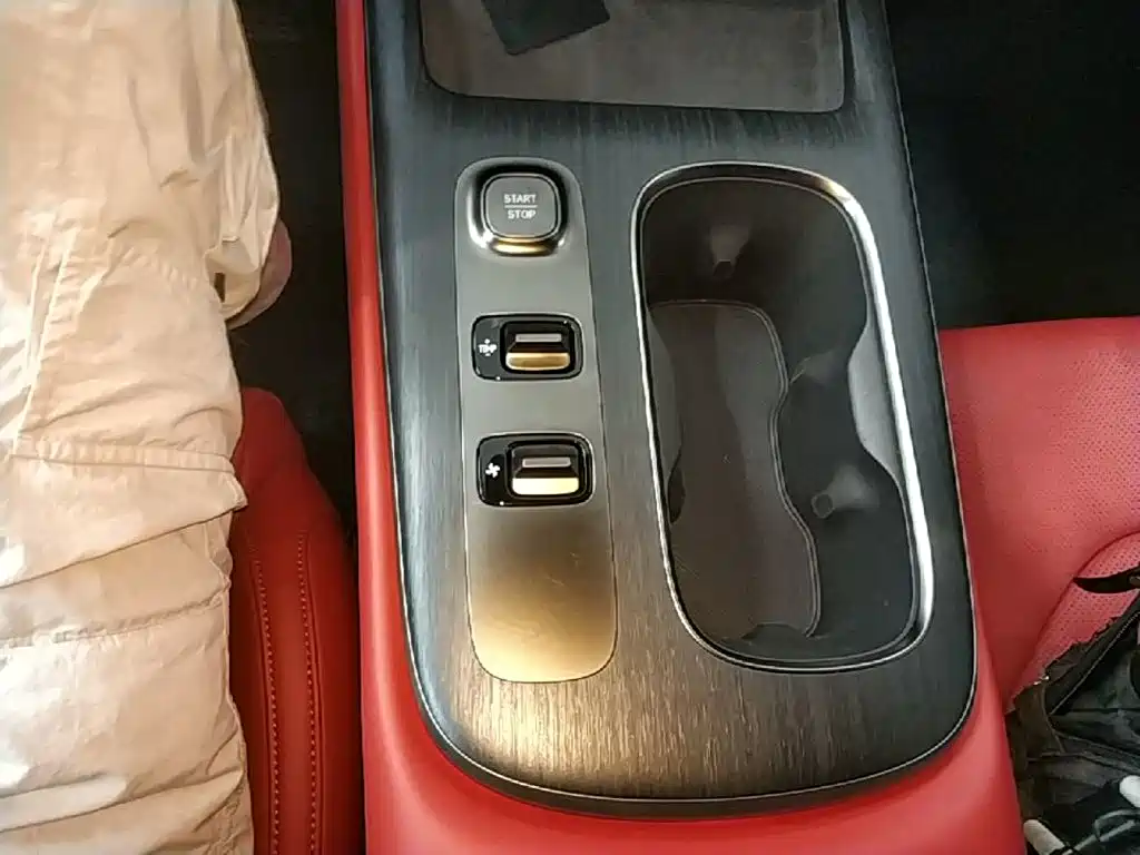 Xiaomi SU7 — миниатюра 14