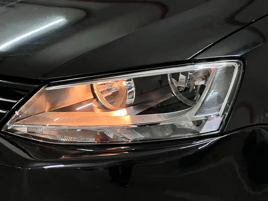 Volkswagen Sagitar — миниатюра 14