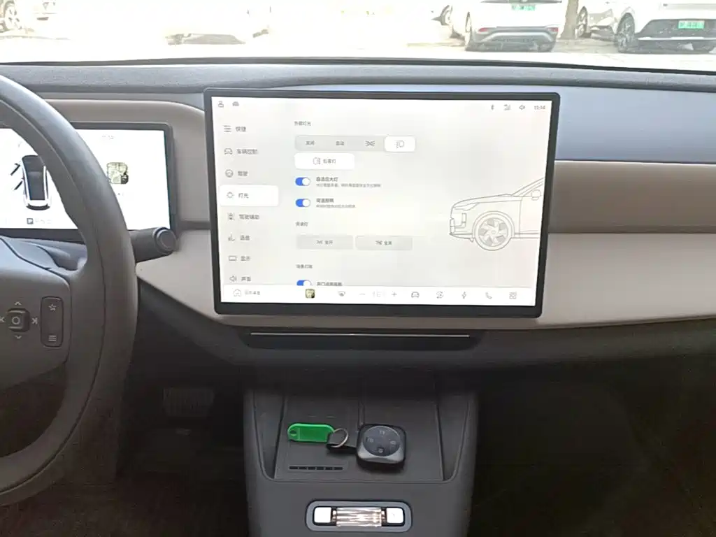Volvo XC70 PHEV — миниатюра 13