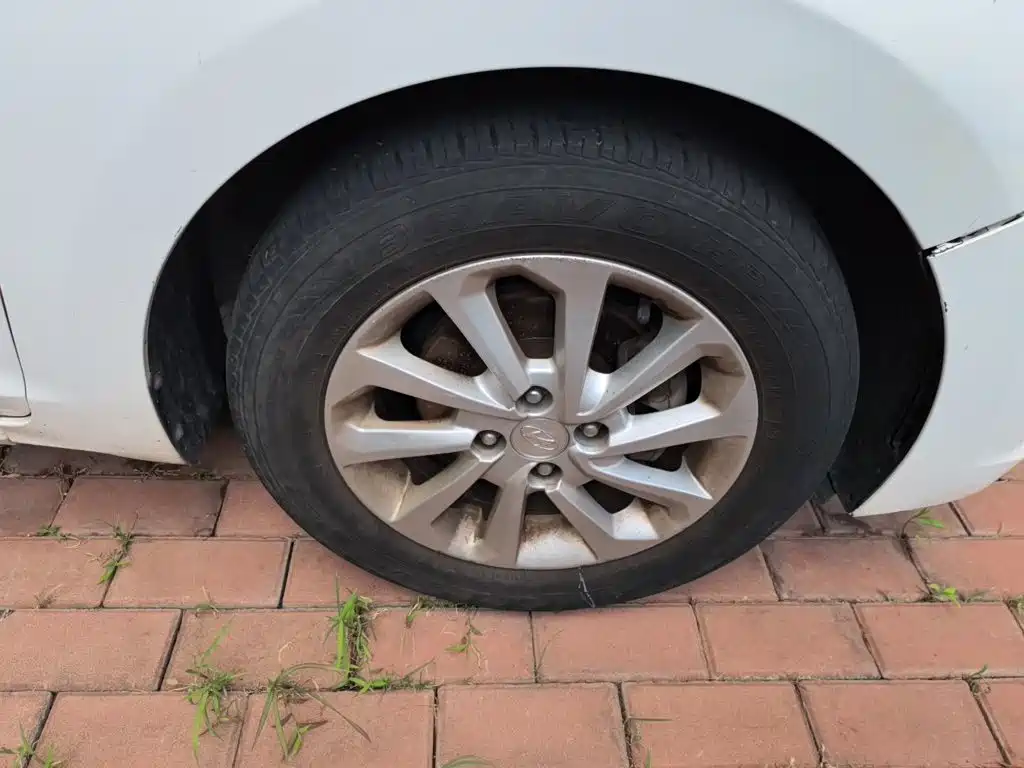 Hyundai Verna — миниатюра 8