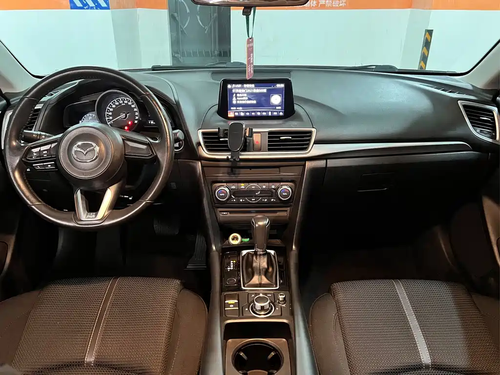 Mazda 3 Axela — миниатюра 10