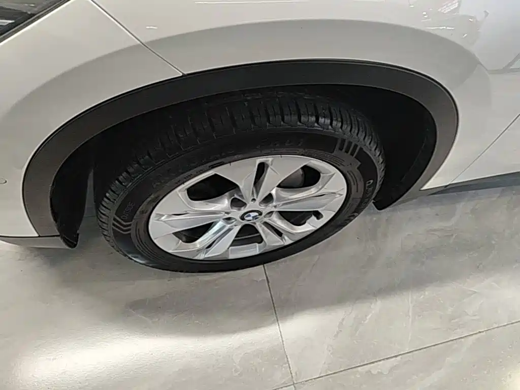 BMW X1 — миниатюра 23