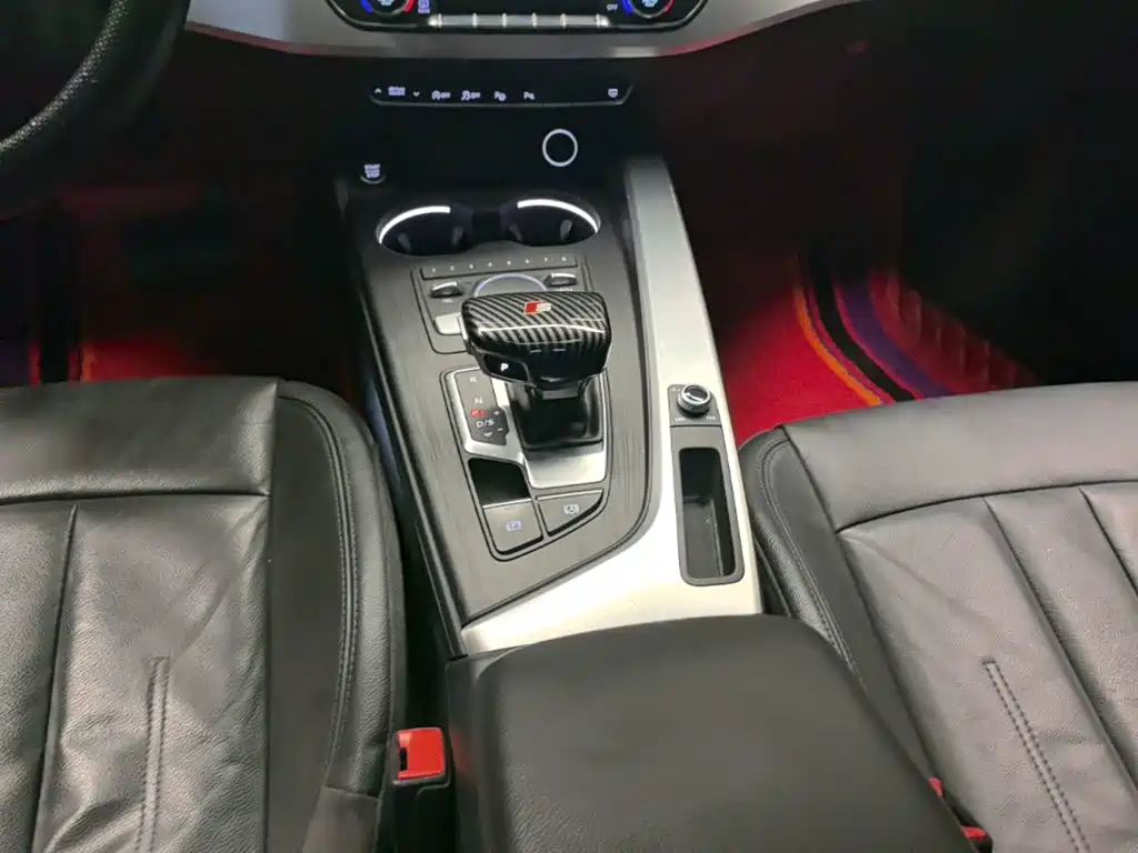 Audi A4L — миниатюра 14