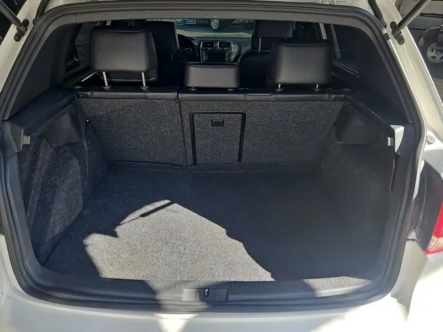 Volkswagen Golf GTI — миниатюра 4