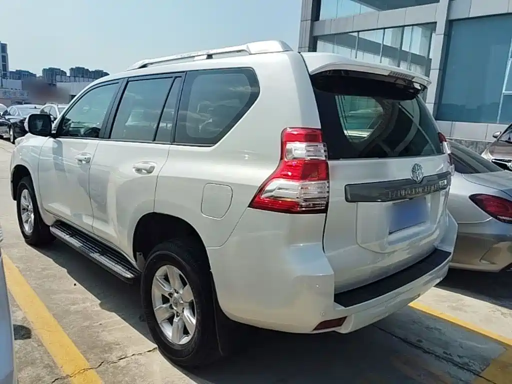 Toyota Prado — миниатюра 5