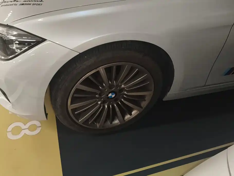 BMW 3 Series — миниатюра 6