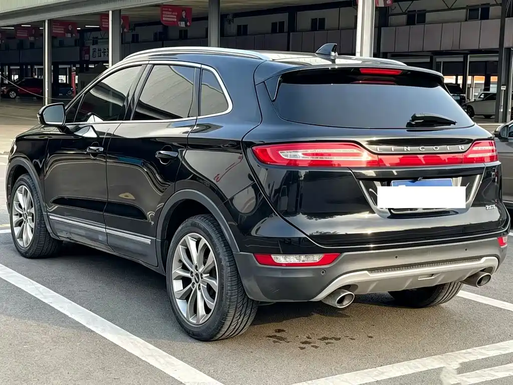 Lincoln MKC — миниатюра 7