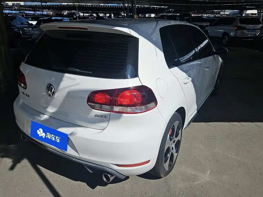 Volkswagen Golf GTI — миниатюра 3