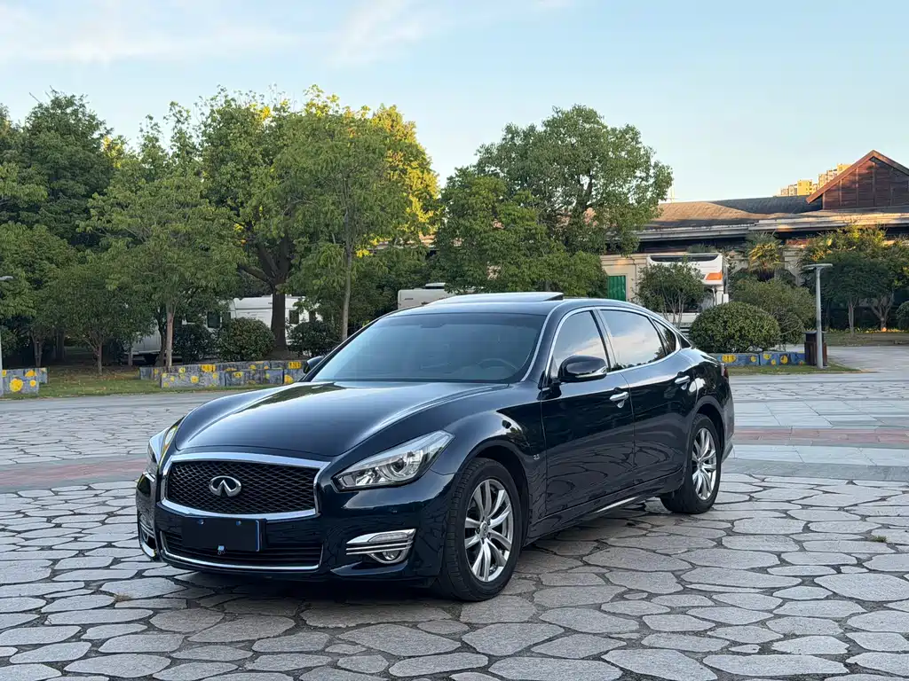 Infiniti Q70 — миниатюра 15
