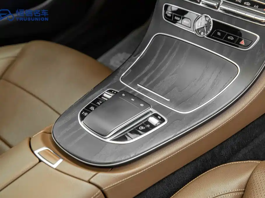Mercedes-Benz E-Class — миниатюра 19