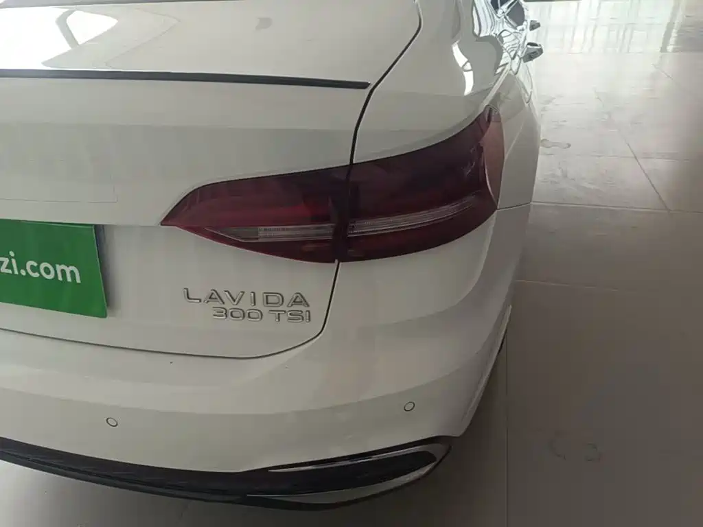 Volkswagen Lavida — миниатюра 8