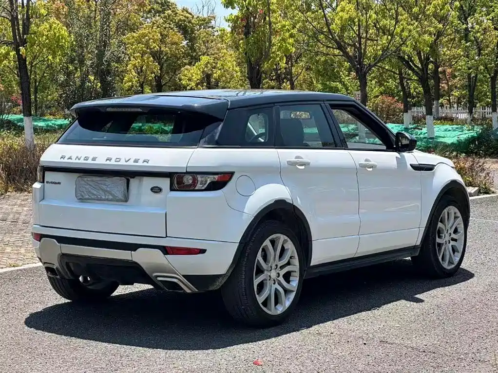 Land Rover Range Rover Evoque 2015 2.0T 5
