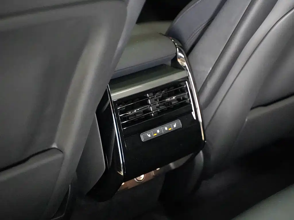 Land Rover Sport — миниатюра 17