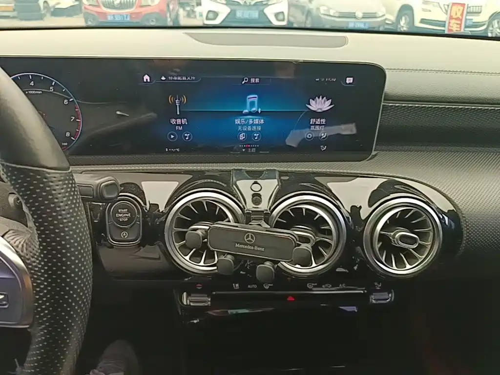 Mercedes-Benz A-Class — миниатюра 13